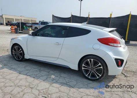 2016 Hyundai Veloster Turbo z USA, uszkodzony, nr VIN KMHTC6AE2GU303748